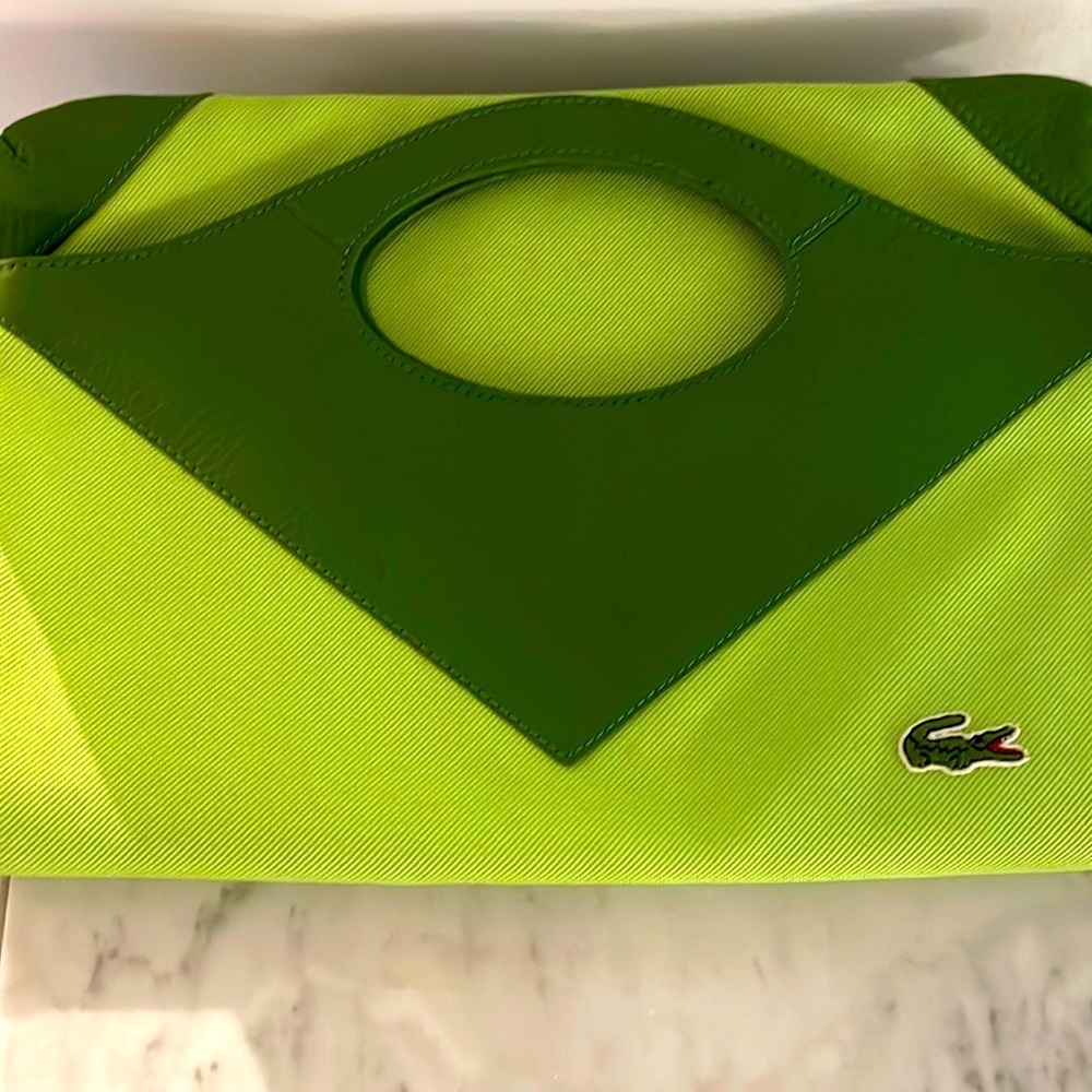 Tote bag.
